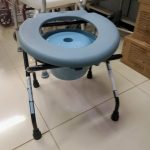 COMMODE STOOL